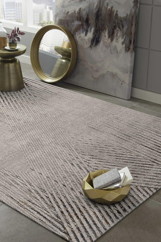 Image of 79" X 114" Ivory or Grey Polyester Rug