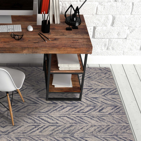 Image of 5 x 7 Wool Blue Area Rug